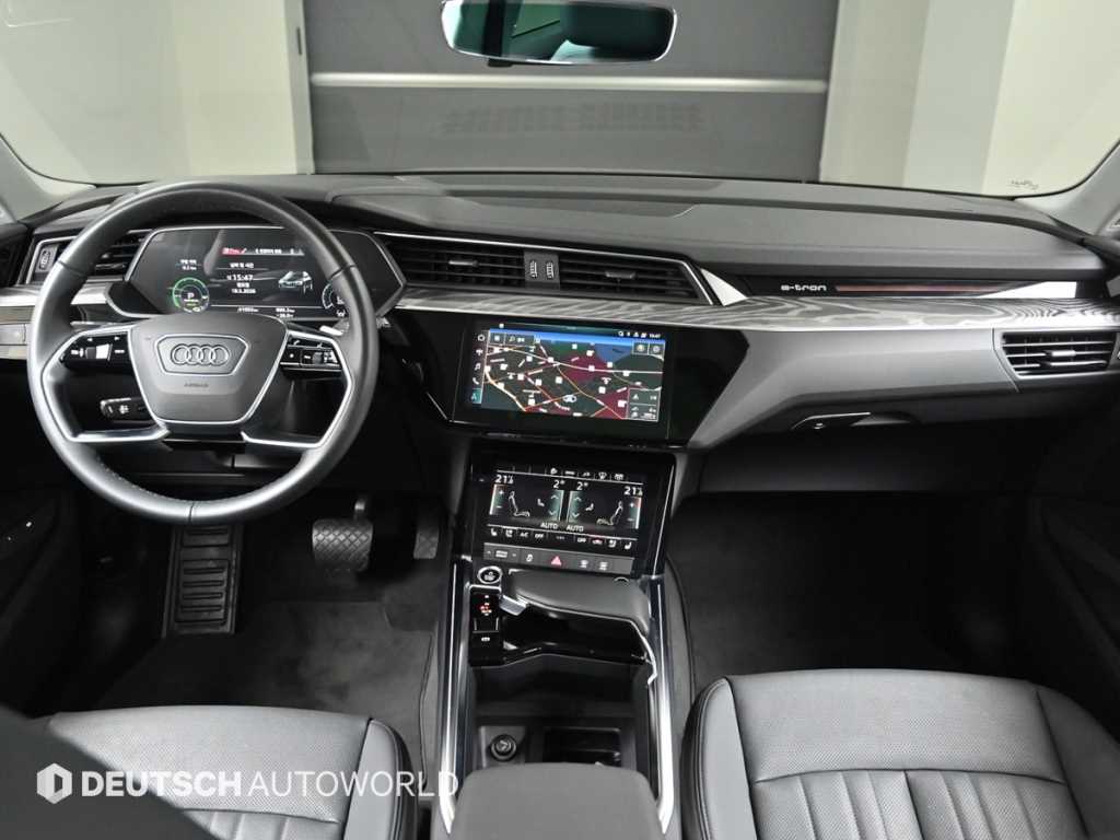 Audi e-tron — photo 07