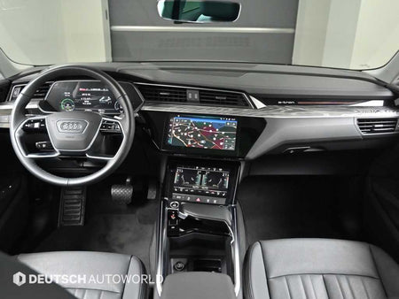 Audi e-tron — photo 07