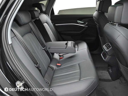 Audi e-tron — photo 12
