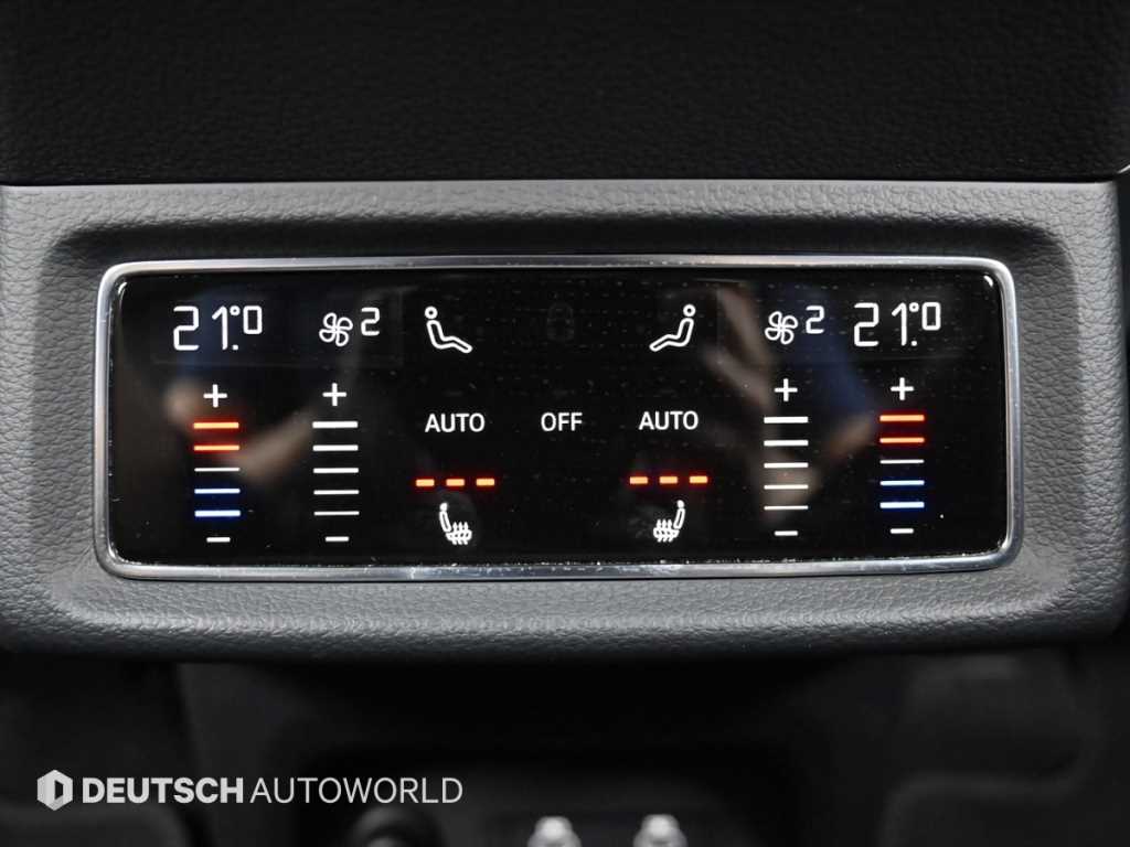 Audi e-tron — photo 16
