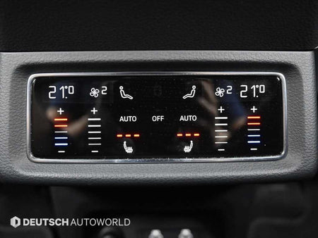 Audi e-tron — photo 16