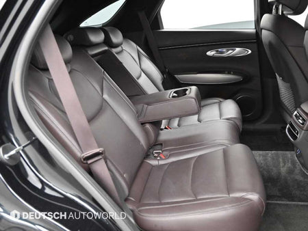 Genesis GV70 — photo 12
