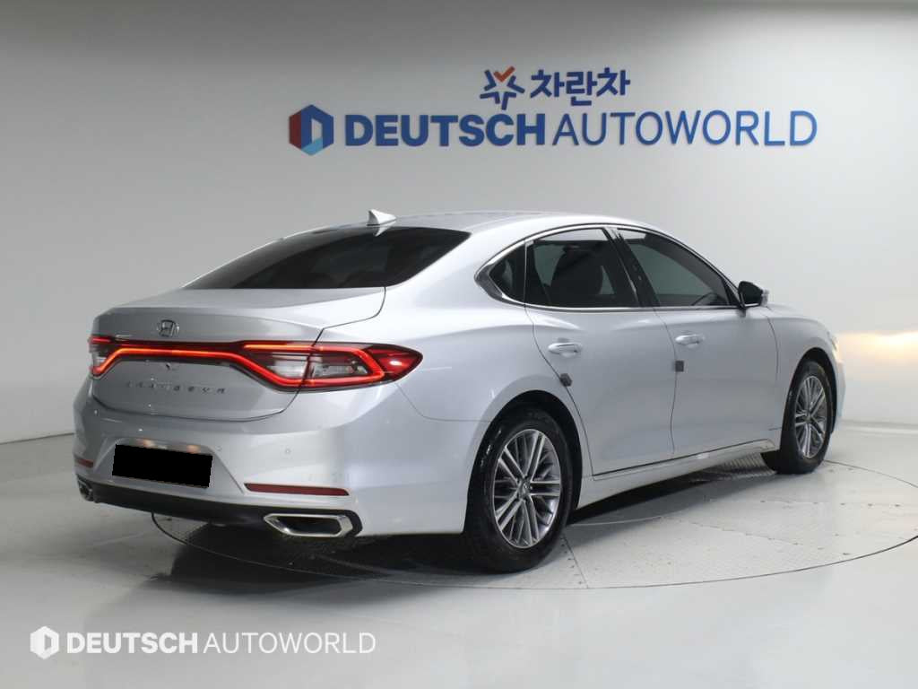 Hyundai Grandeur — photo 02