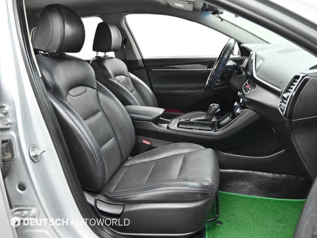 Hyundai Grandeur — photo 10