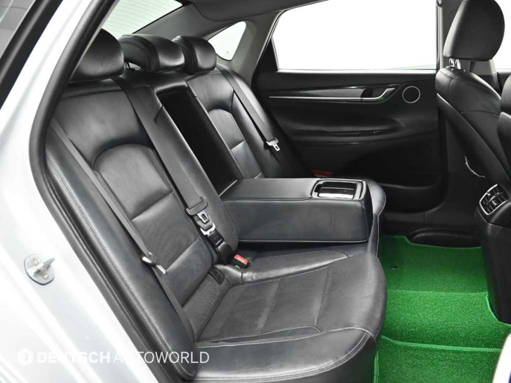 Hyundai Grandeur — photo 12