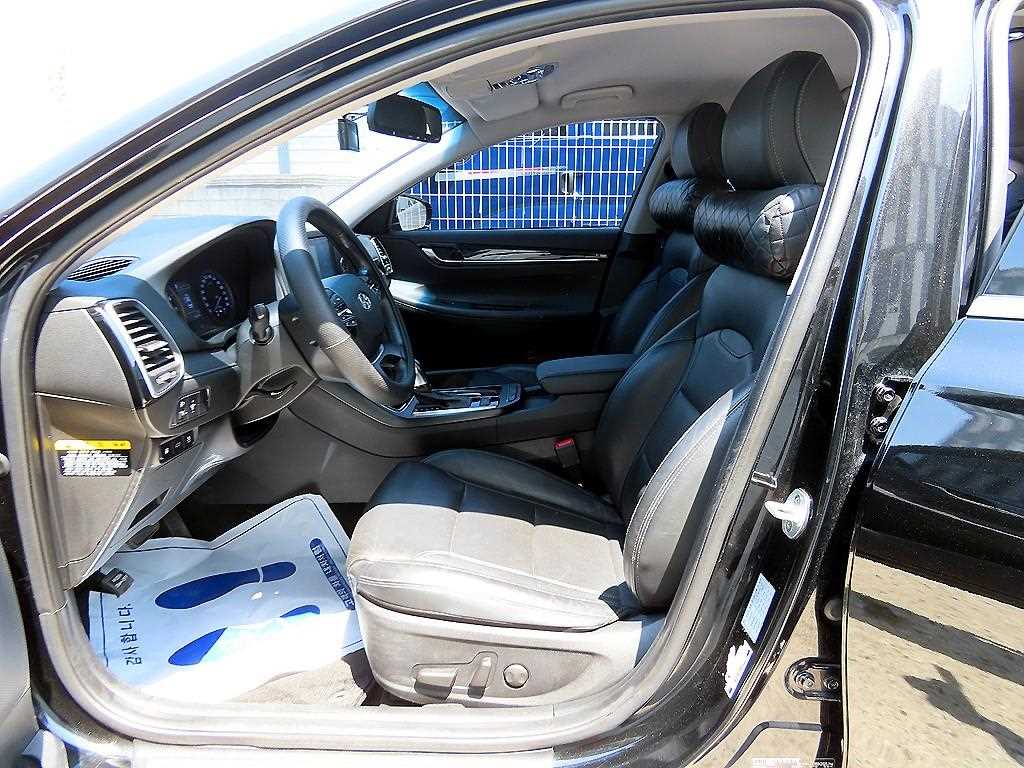 Hyundai Grandeur — photo 05