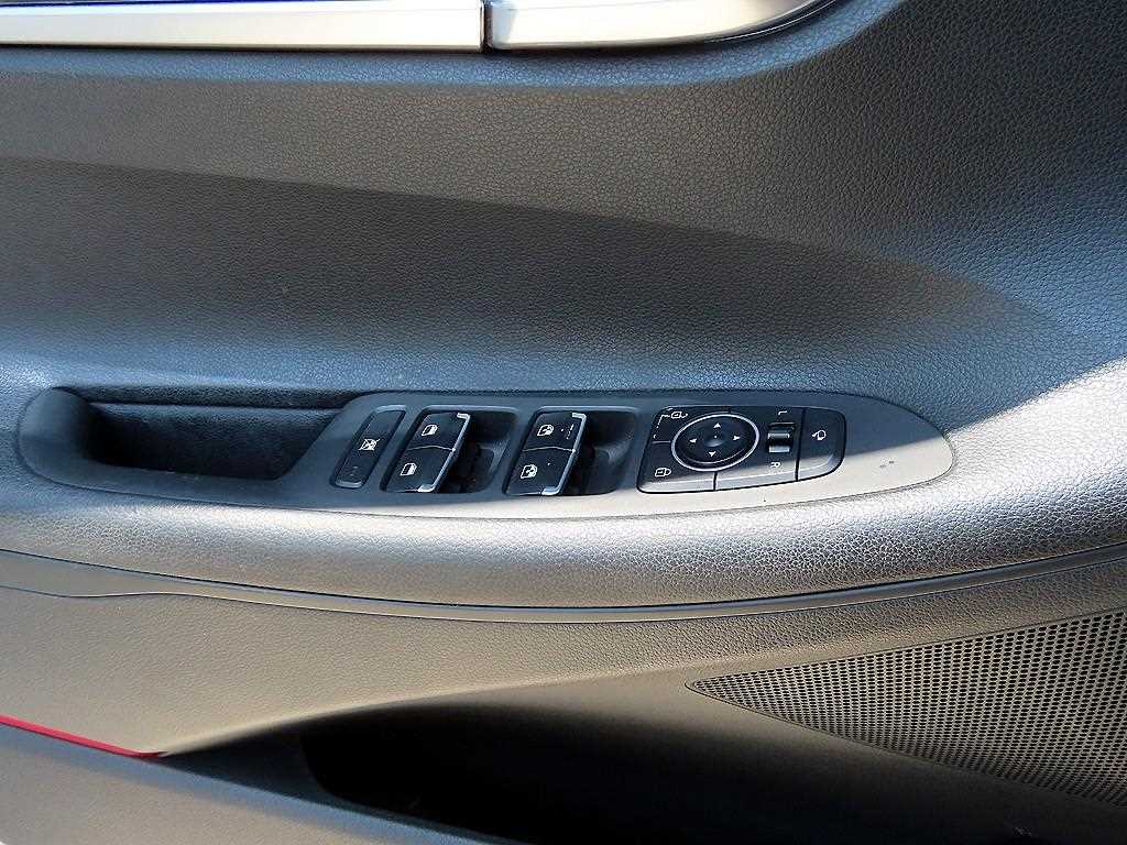 Hyundai Grandeur — photo 11