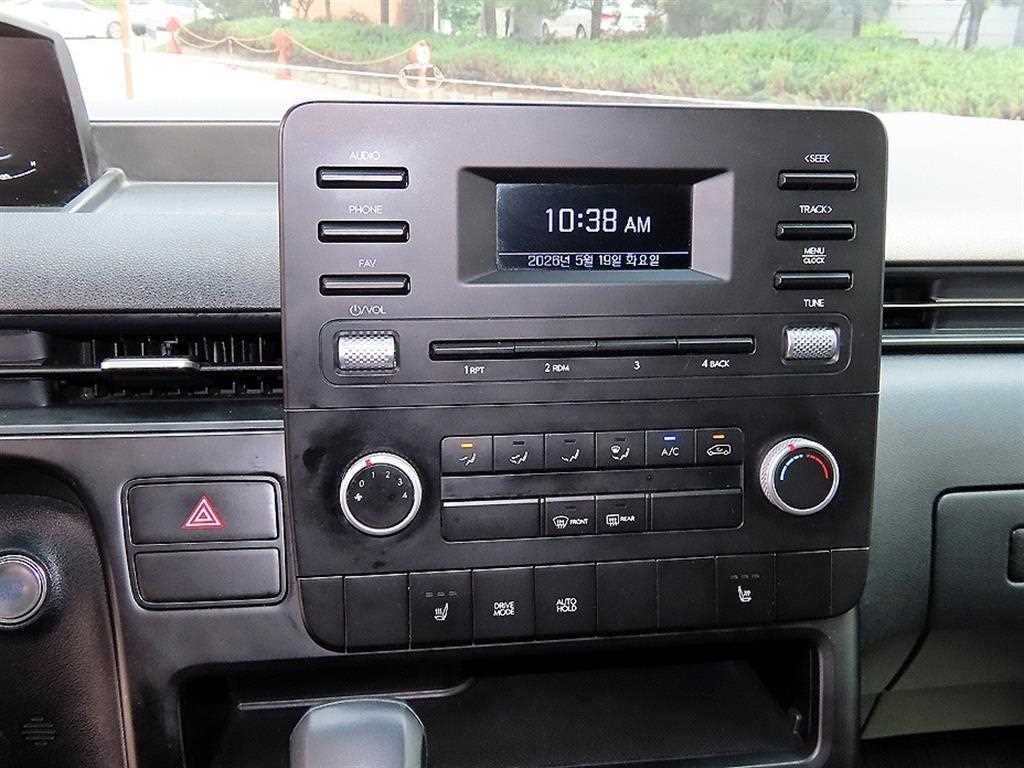 Hyundai Staria — photo 13