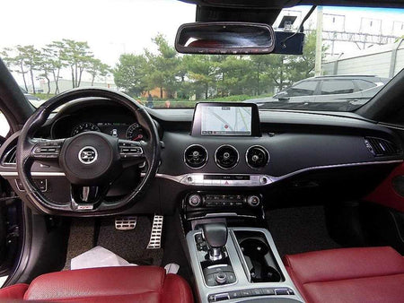 Kia Stinger — photo 01