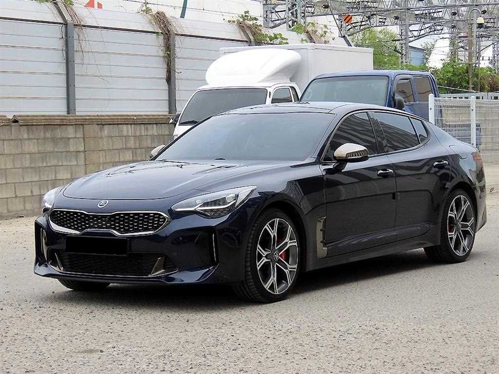 Kia Stinger — photo 03