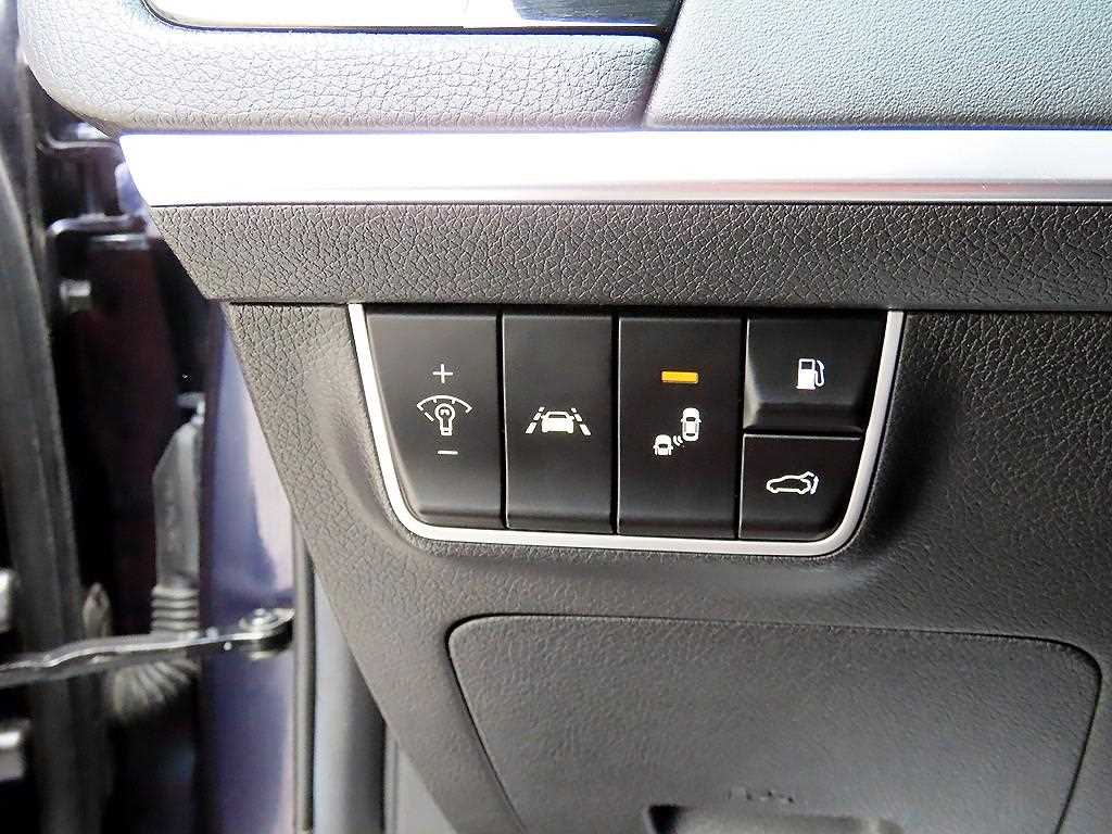Kia Stinger — photo 12