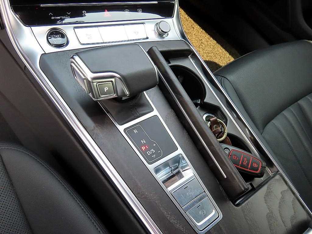 Audi A6 — photo 11