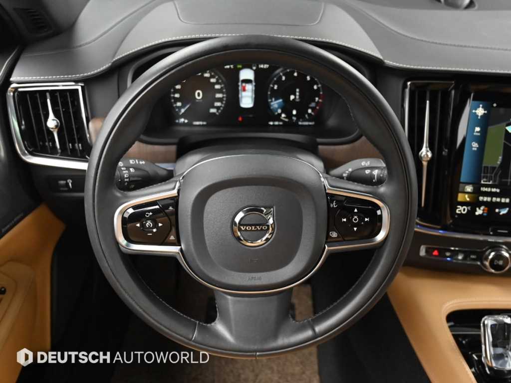 Volvo S90 — photo 13