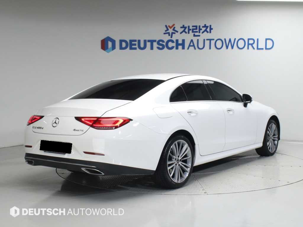 Mercedes-Benz CLS-Class — photo 02