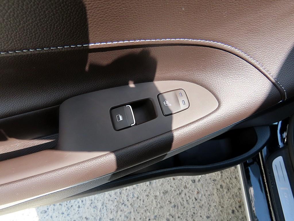 Hyundai Grandeur — photo 16