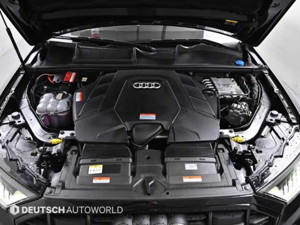 Audi Q7 — photo 06