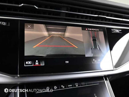 Audi Q7 — photo 15