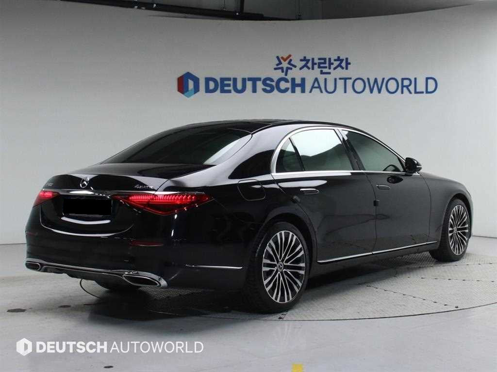 Mercedes-Benz S-Class — photo 02