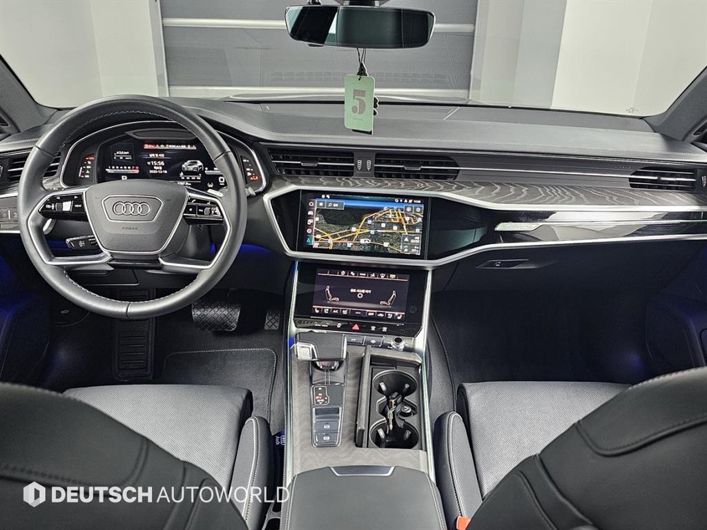 Audi A7 — photo 07