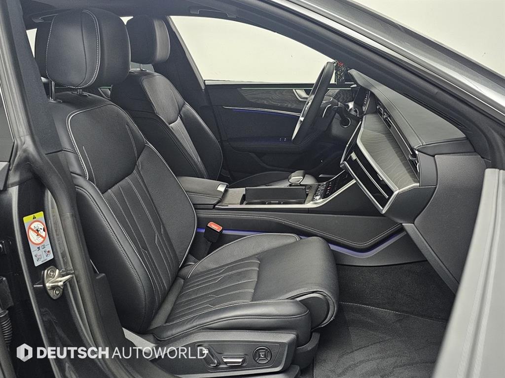 Audi A7 — photo 10