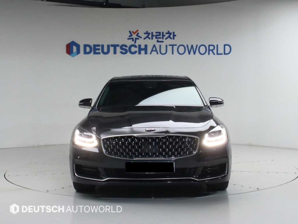 Kia K9 — photo 03