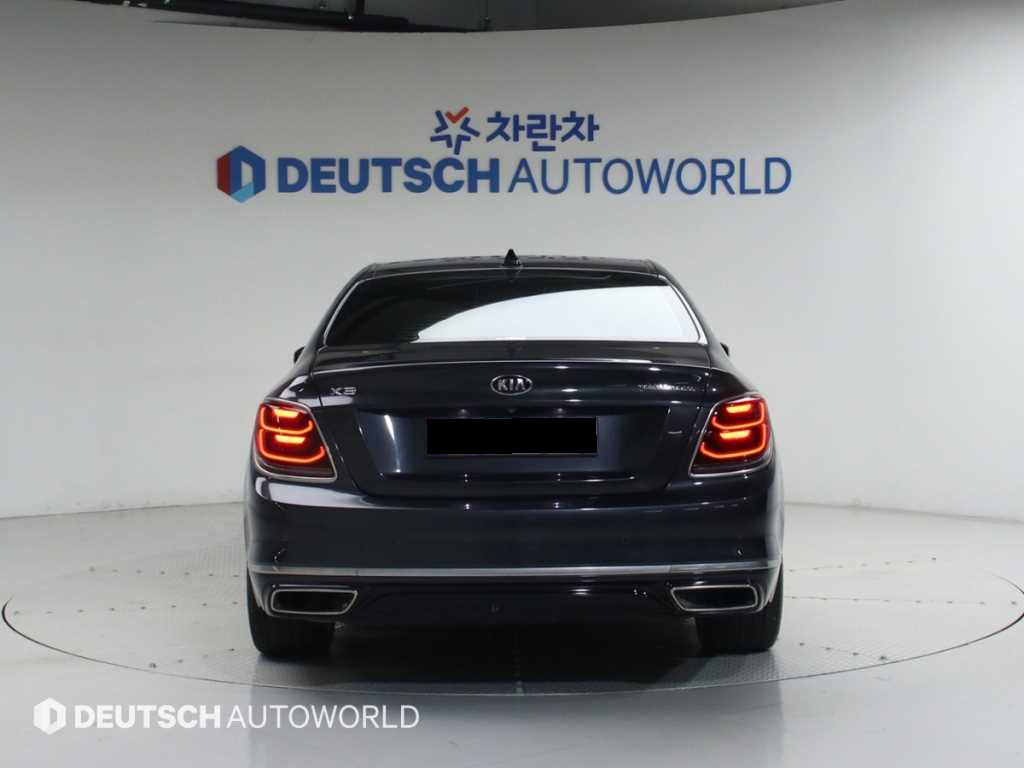 Kia K9 — photo 04