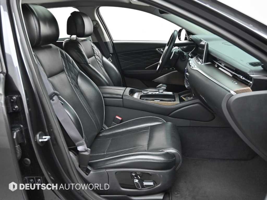 Kia K9 — photo 10