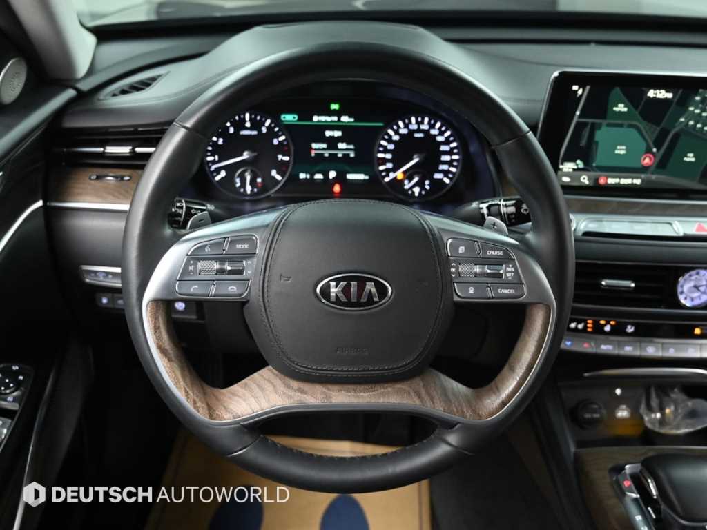 Kia K9 — photo 13
