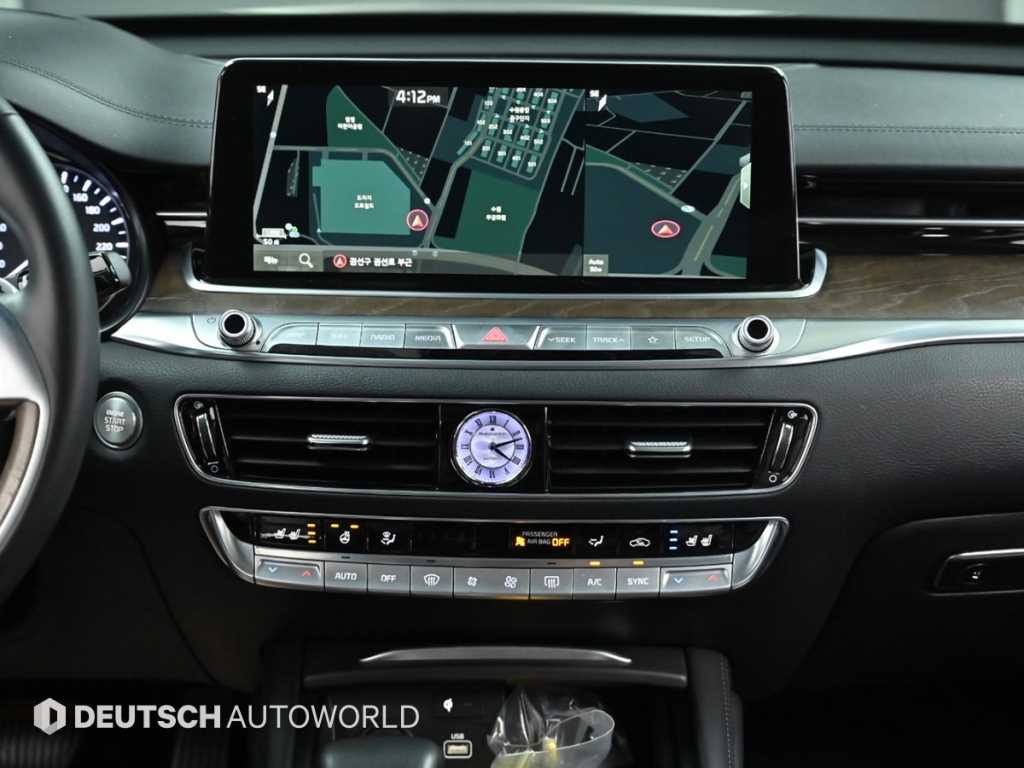 Kia K9 — photo 14