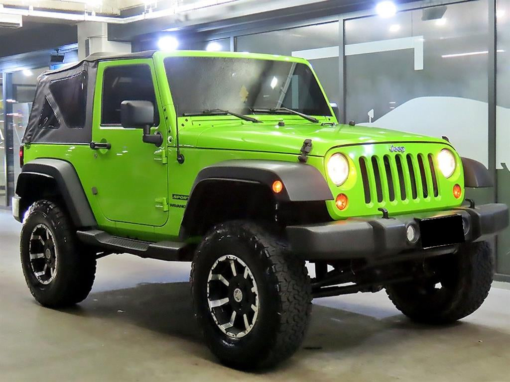 Jeep Wrangler — photo 01