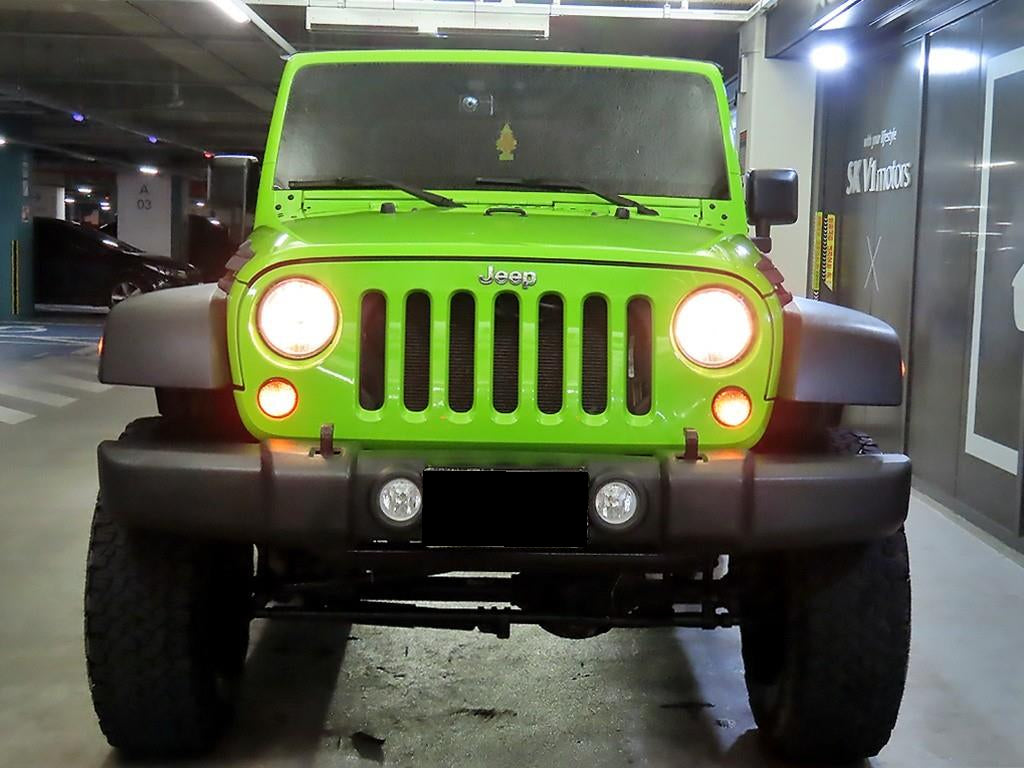 Jeep Wrangler — photo 02