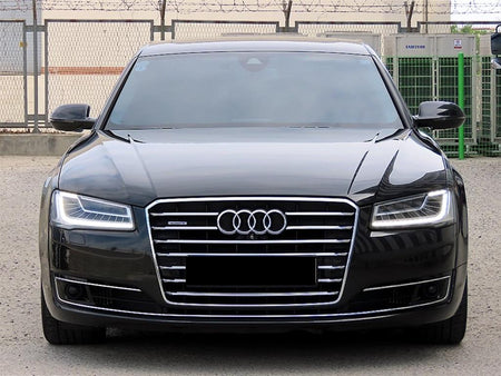 Audi A8 — photo 01