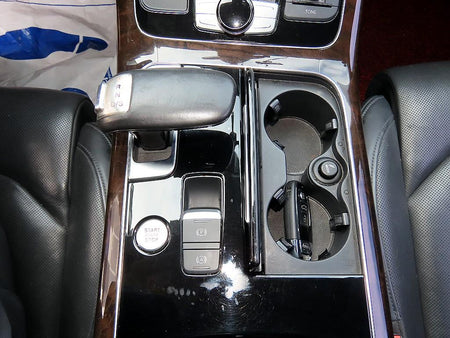 Audi A8 — photo 11