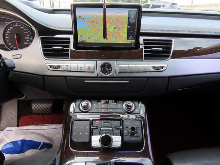 Audi A8 — photo 13