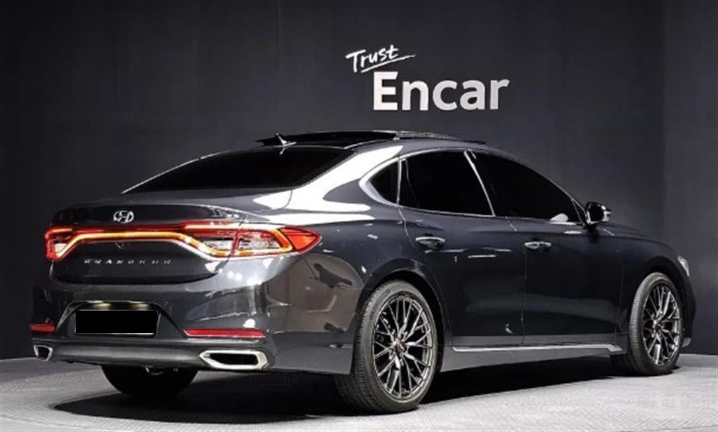 Hyundai Grandeur — photo 02