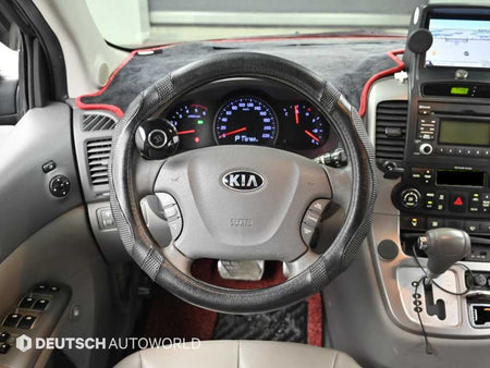 Kia Carnival — photo 13