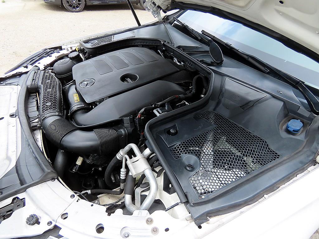 Mercedes-Benz C-Class — photo 19
