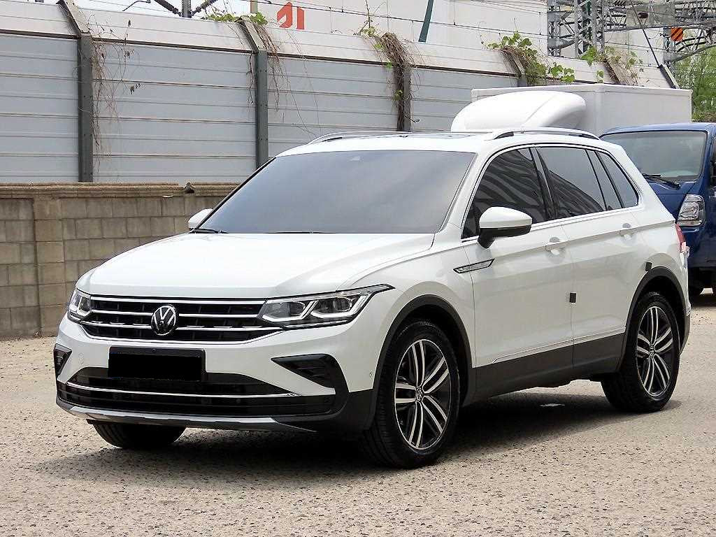 Volkswagen Tiguan — photo 02
