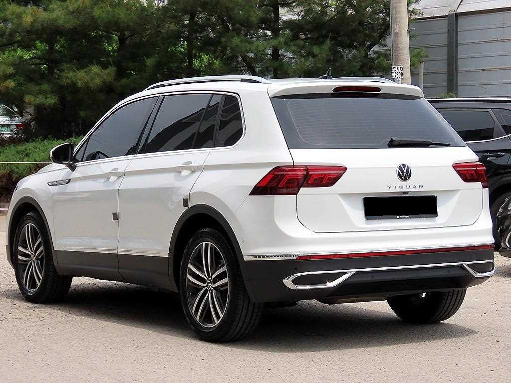 Volkswagen Tiguan — photo 03