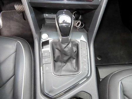 Volkswagen Tiguan — photo 11