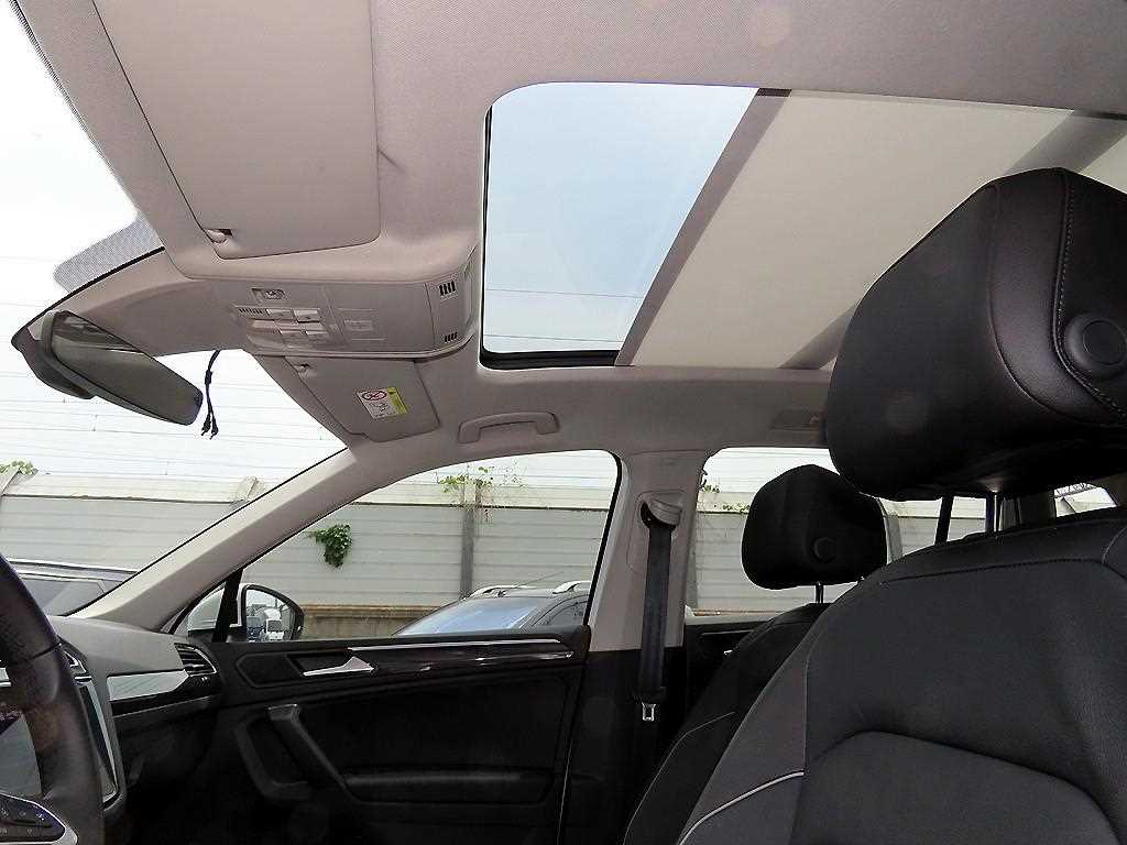 Volkswagen Tiguan — photo 16