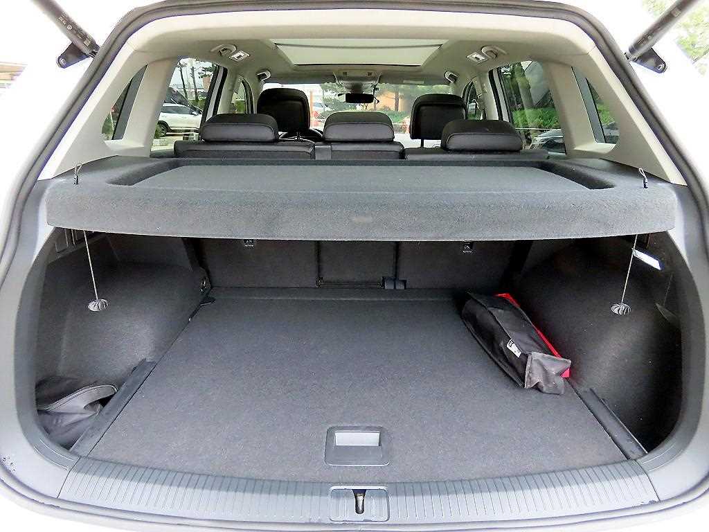 Volkswagen Tiguan — photo 17