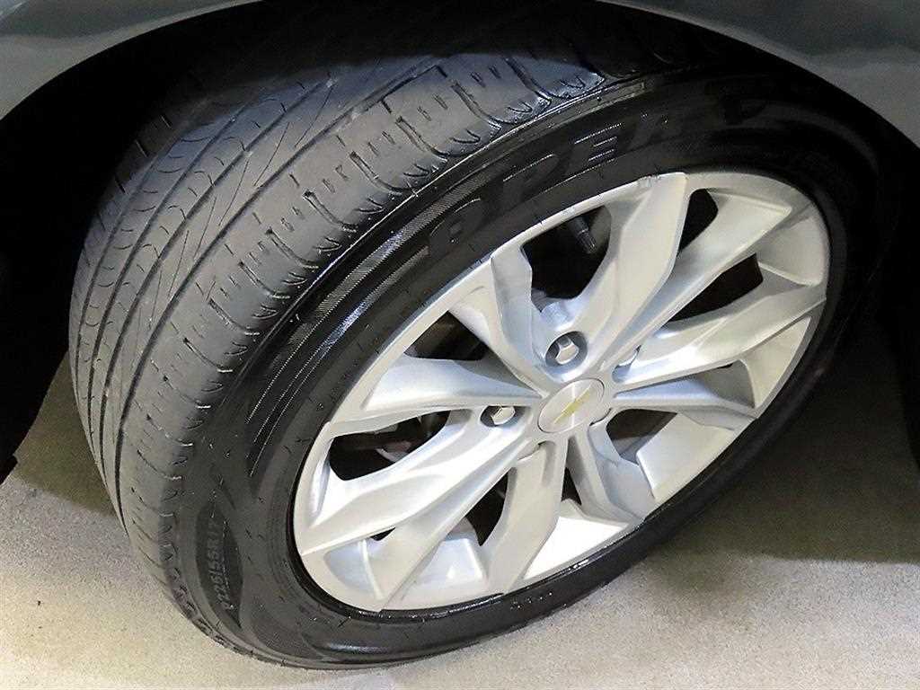 CHEVROLET Malibu — photo 20