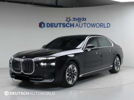 BMW 7-Series — photo 01