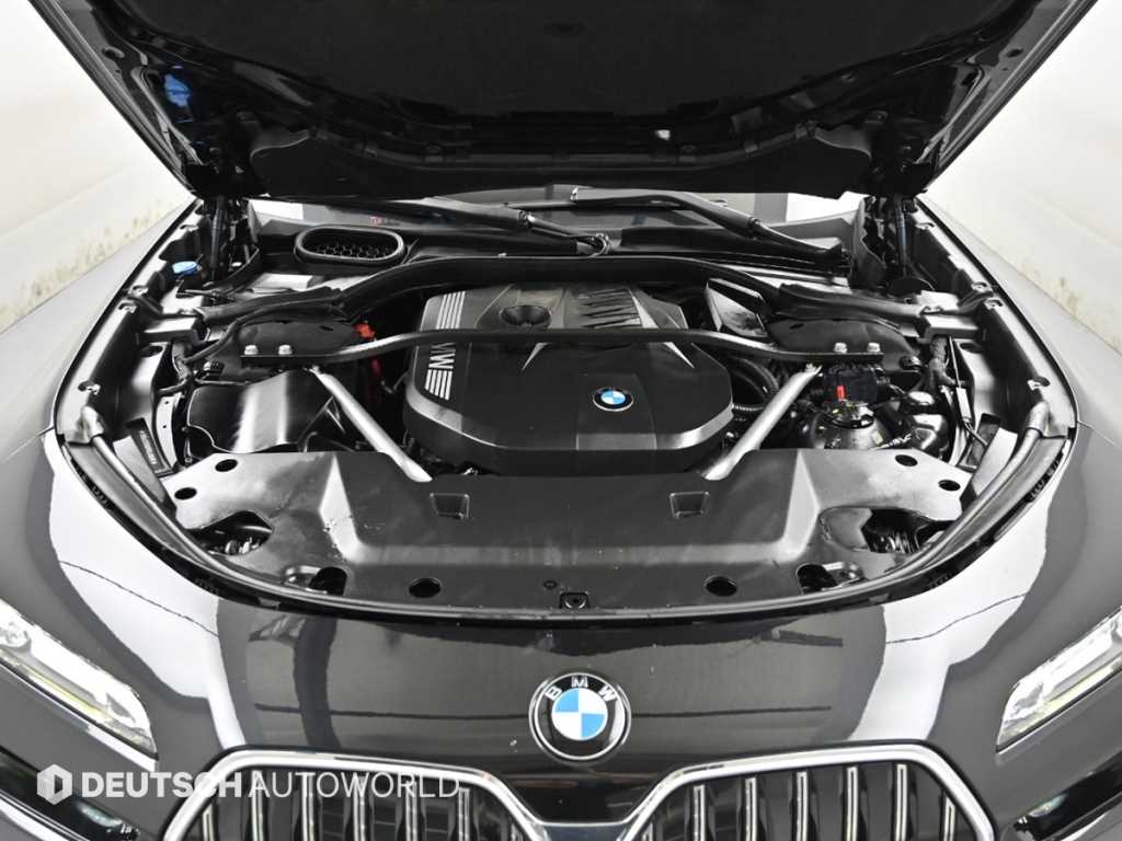 BMW 7-Series — photo 06