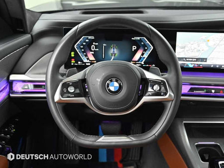 BMW 7-Series — photo 13