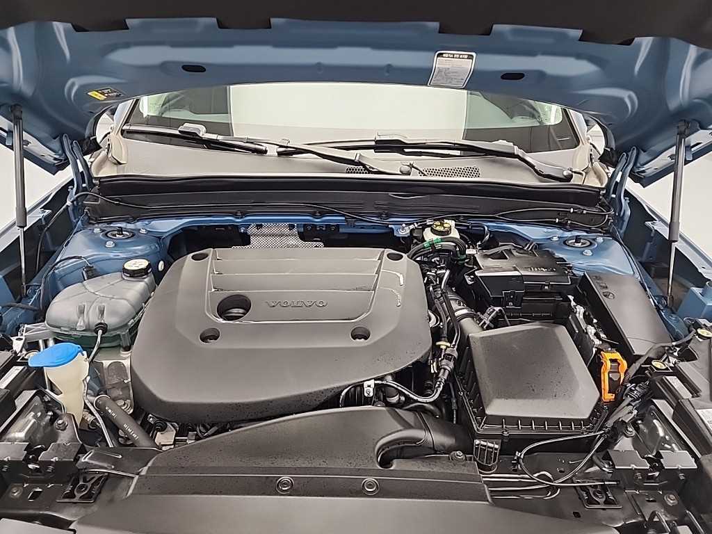 Volvo XC40 — photo 05