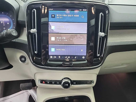 Volvo XC40 — photo 10