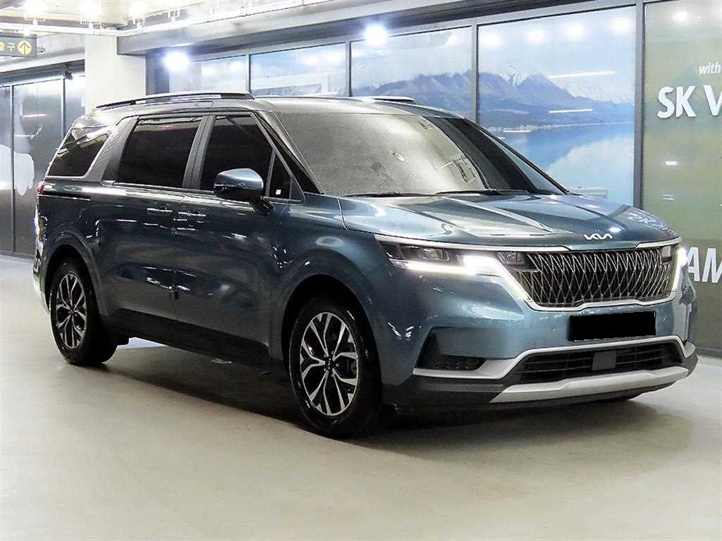 Kia Carnival — photo 01