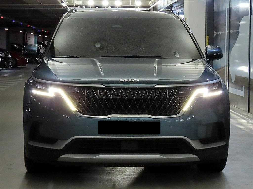 Kia Carnival — photo 02